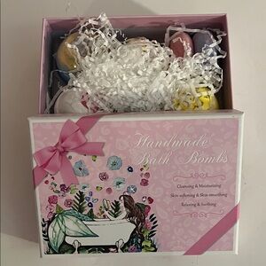 Luxurious Pink Bath Bomb Gift Set